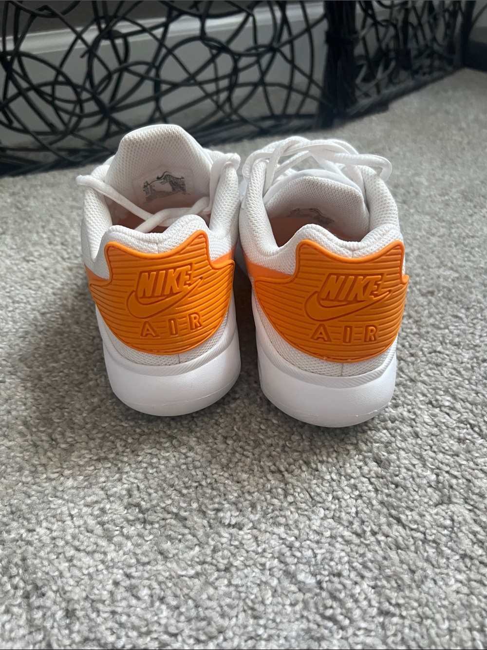 Air Nike White and Orange shoes - Picture 4 of 8